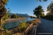 digue plan eau embrun soleil couchant