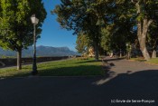 lampadaire et bancs jardin archeveche