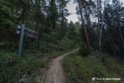 panneau sous clot lara sentier meale