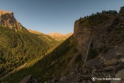 sentier distroit cascade pisse