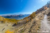 sentier en balcon au dessus seyeres