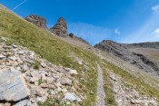sentier en balcon sous col tourettes