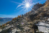 sentier pierre soleil melezes