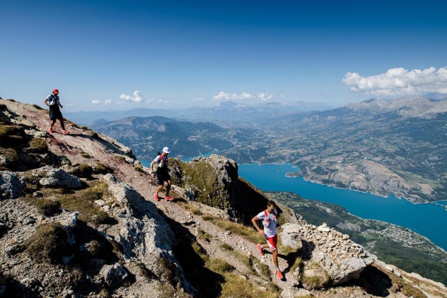 François D'haene s'est attaqué au Tour du Lac de Serre-Ponçon